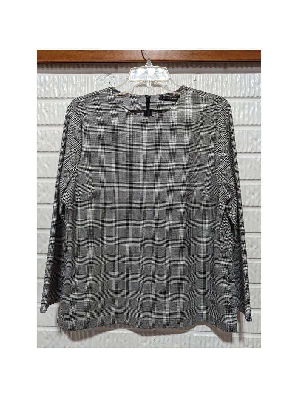 Zara Women's Black & White Plaid Long-Sleeve Blouse Size M